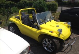 découvrez notre buggy électrique savoyard homologué, idéal pour une balade en montagne ou en campagne. profitez d'une promenade en toute sécurité et en respectant l'environnement.